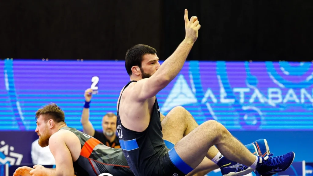 ce970541-d378-49e0-8e9b-078b0b13be63