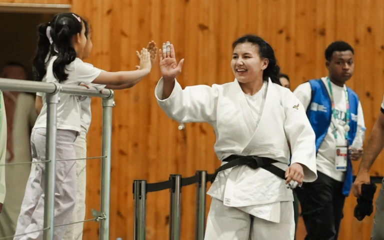 9137b520-b579-4cc9-a2c4-7939898faf89