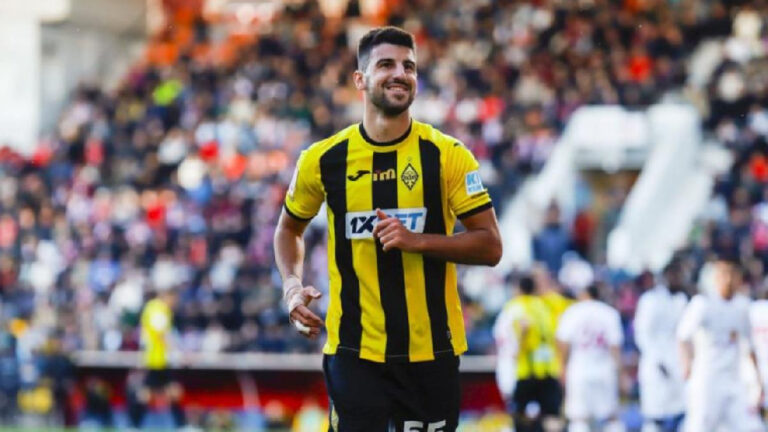 Gol-belorusa-Valeriya-Gromyko