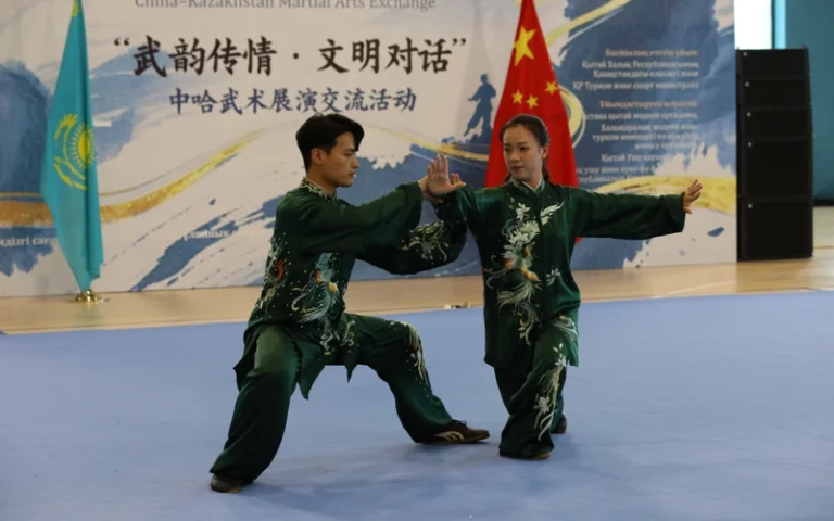82a9de3f-f5c3-4eef-bee0-de4501a0bf03