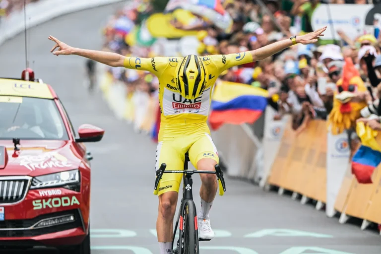 pohachar-vyhraie-tretii-etap-tour-de-france-2026-ef2b